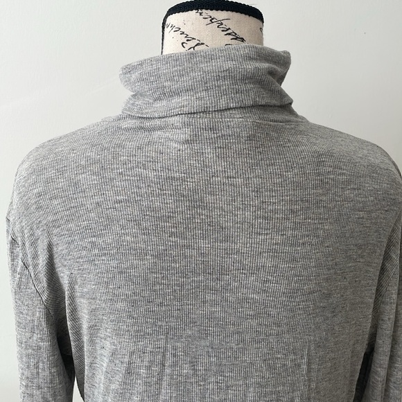 White + Warren Long Sleeve Turtle Neck Sweater - size L - Picture 9 of 11